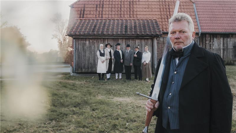 Der Henker mit seinem Schwert: Die historische Persönlichkeit Christian Schwarz wird von Uwe Uhlendorf gespielt.
