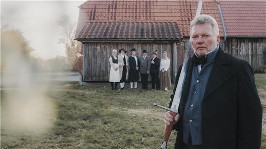 Der Henker mit seinem Schwert: Die historische Persönlichkeit Christian Schwarz wird von Uwe Uhlendorf gespielt.