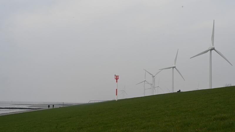 Trüber und wolkiger Wochenstart erwartet Der Himmel ist mit Wolken bedeckt.