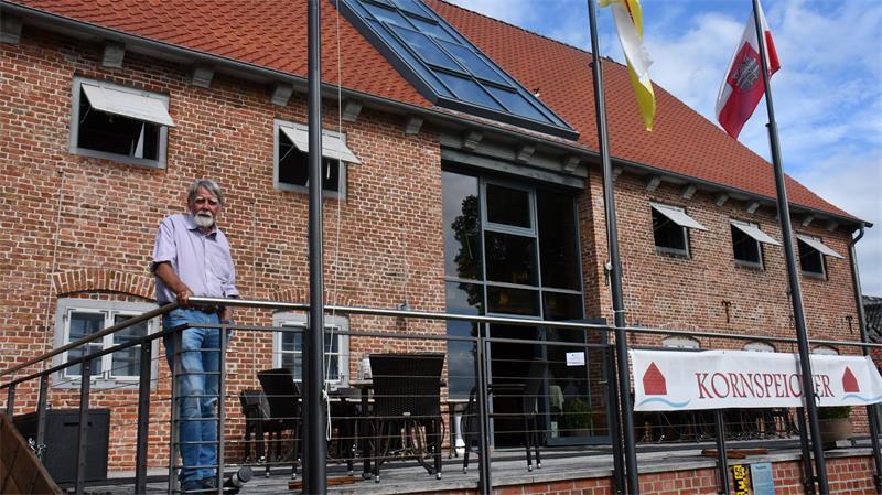 Das war knapp: Wie Jörg Petersen und sein Team Freiburgs Kornspeicher retteten Der „Historische Kornspeicher“ in Freiburg soll „ein Haus für alle“ sein. Entsprechend groß ist die Bandbreite der Nutzungsmöglichkeiten.