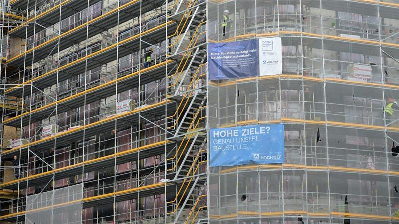 Der Hochbau hat sich im August erholt. Die Unternehmen sammelten mehr Aufträge ein. 