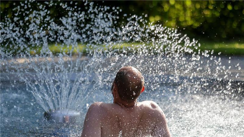 Höhepunkt der Hitzewelle steht an - Bis zu 38 Grad erwartet Der Höhepunkt der Hitzewelle in Deutschland naht.