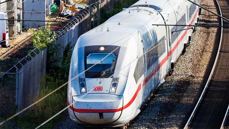 Der ICE hielt nicht in Fulda, obwohl er das laut Fahrplan hätte tun müssen. (Symbolbild)
