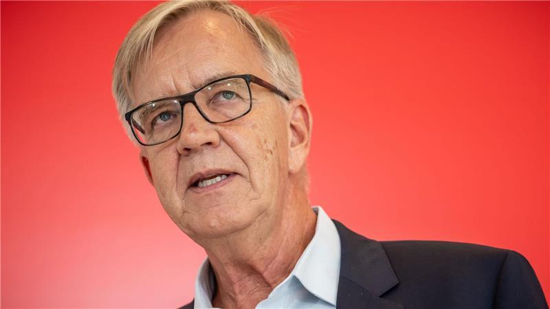 Der Innenminister müsse einen Plan gegen Gewalt vorlegen, meint der Linken-Politiker Dietmar Bartsch. (Archivbild)