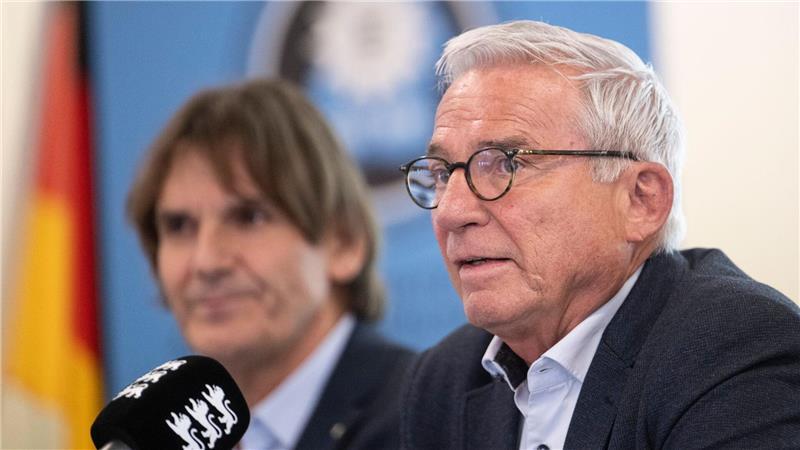 Der Innenminister spricht von einer „Blitzradikalisierung“ aus dem Kinderzimmer heraus. 