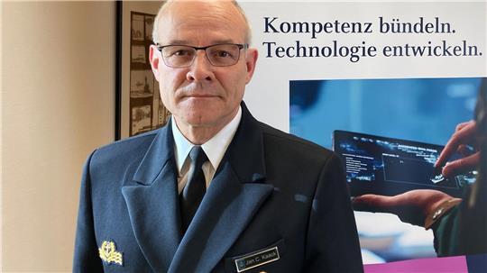 Der Inspekteur der Deutschen Marine, Vizeadmiral Jan Christian Kaack, am Freitag, 6. März, bei der Veranstaltung mit Wirtschaft und Wissenschaft in Kiel. 