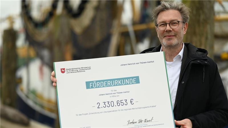 Der Institutsleiter Kraus setzt sich dafür ein, dass der Kauf moderner Fischereifahrzeuge vom Staat gefördert wird. (Archivbild)