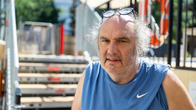 Rassistische Drohungen: Volksbühne sagt Veranstaltung ab Der Intendant der Volksbühne, Matthias Lilienthal.