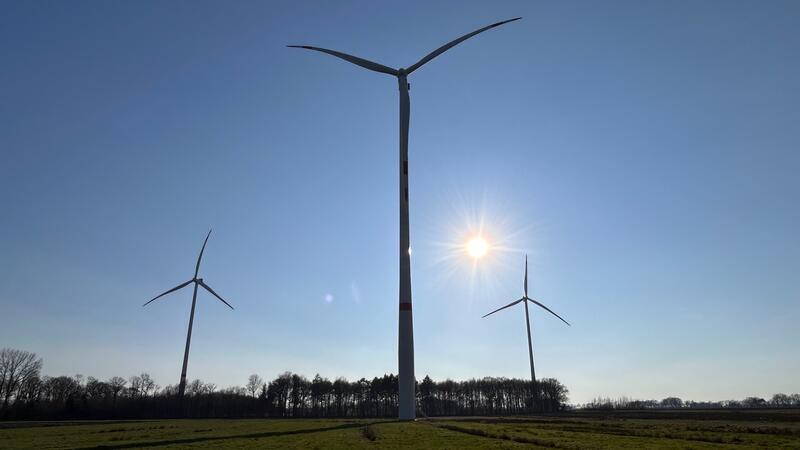 Windpark zwischen Düdenbüttel und Oldendorf: Was der Investor fordert Der Investor des größten Windpark-Projekts zwischen Düdenbüttel, Heinbockel und Oldendorf will das Verfahren beschleunigen.