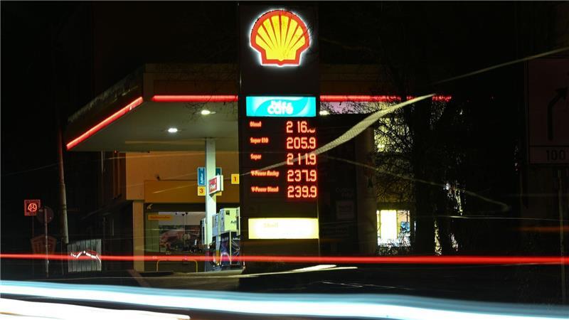 Der Iran-Krieg verteuert Öl und Gas. Die Folgen spüren nicht nur Deutschlands Autofahrer, sondern die gesamte Wirtschaft. (Symbolbild)