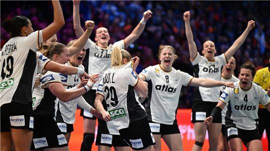 Der Jubel kennt keine Grenzen: Die DHB-Frauen spielen um WM-Gold. 