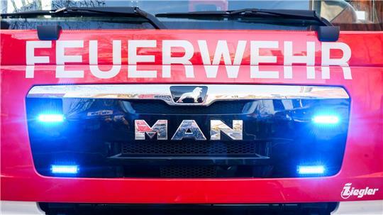 Der Jugendliche soll unter anderem hinter einem Brandanschlag auf die Hauptwache der Braunschweiger Feuerwehr stecken. (Symbolbild)