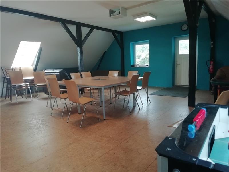 Jugendliche in Beckdorf können ihren Raum selbst gestalten Der Jugendraum Beckdorf, hier der Aufenthaltsraum, soll neu gestaltet werden. Foto: Jens Neumann