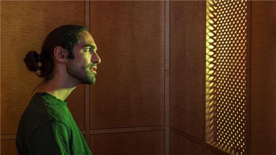 KI-Jesus im Beichtstuhl verblüfft Kirchenobere Der KI-Jesus sei eine experimentelle Kunstinstallation, betonen die Oberen der Peterskapelle in Luzern.