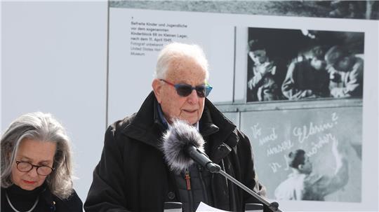 Der KZ-Überlebende Naftali Fürst appellierte daran, „Mensch“ zu bleiben. 