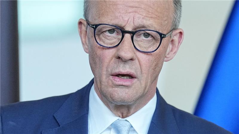 Der Kanzler reagiert „befremdet“ und mahnt Reiche zur Zurückhaltung. 