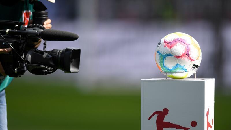 DFL-Investoren-Einstieg: Karlsruhe für erneute Abstimmung Der Karlsruher SC spricht sich für Neuwahlen um einen möglichen Investoren-Einstieg bei der DFL aus.