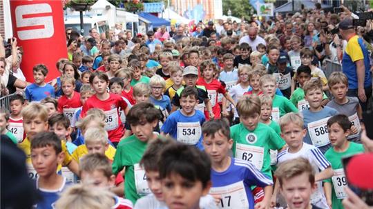 Der Kinderlauf ist zusammen mit dem Lauf der Grundschulen das Herzstück beim Buxtehuder Altstadtlauf.