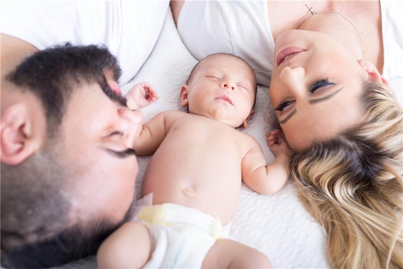 So entlastet der Kinderzuschlag Familien im Landkreis Stade Der Kinderzuschlag soll Familien angesichts steigender Energie- und Lebensmittelkosten finanziell unterstützen. Foto: Stephanie Pratt / Pixabay