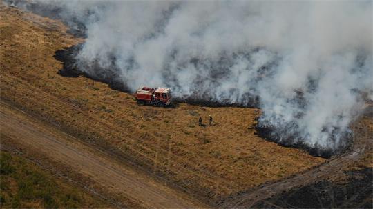Der Klimawandel führt Fachleuten zufolge dazu, dass brandfördernde Bedingungen häufiger auftreten.