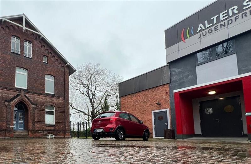 Der Klinkerbau aus dem 19. Jahrhundert diente einst als Dienstwohnung für den Tierarzt und den Schlachthofdirektor.