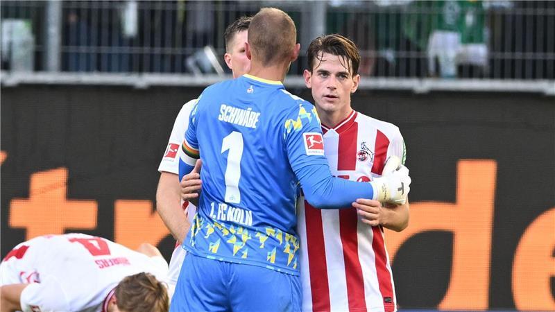 Kölns Kaminski schießt spätestes Tor der Bundesliga-Historie Der Kölner Jakub Kaminski (r) schoss beim 3:3 in Wolfsburg das späteste Tor der Bundesliga-Geschichte.
