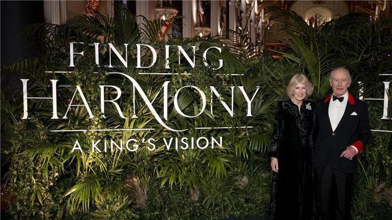 Der König und die Königin feiern Premiere.