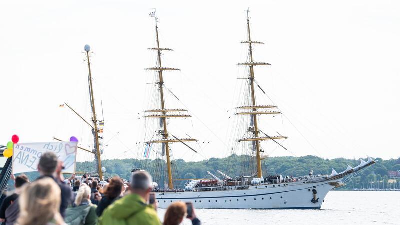 Der Kommandowechsel findet am Donnerstag im Marinestützpunkt statt. (Archivbild)