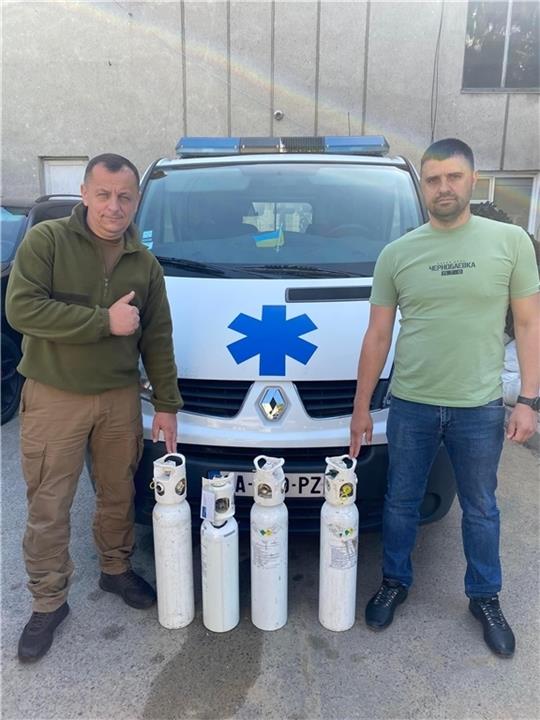 Der Krankenwagen ist bereits im Einsatz im Kriegsgebiet in der Ukraine.