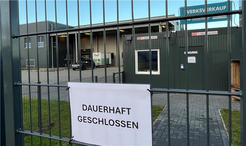 Der KüstenSwien-Werksverkauf im Gewerbegebiet Ostfeld in Jork ist zu.