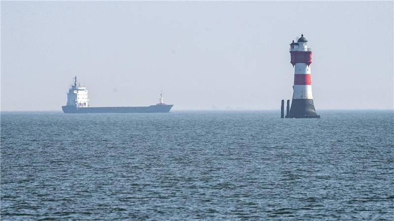 Der Leuchtturm Roter Sand steht 30 Seemeilen nördlich von Bremerhaven: Eine Versetzung ist denkmalschutzrechtlich in der Diskussion.
