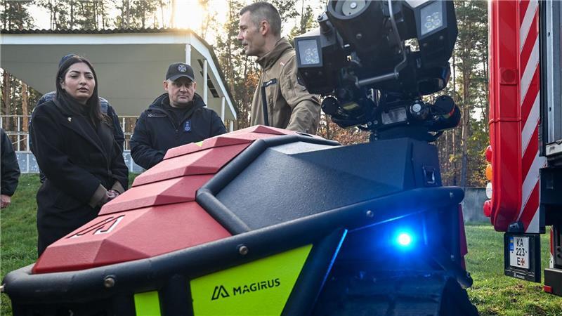 Der Löschroboter wurde von einer deutschen Firma entwickelt.