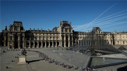 Der Louvre gehört zu den Einrichtungen, die bei der Eröffnung der Olympischen Sommerspiele geschlossen bleiben. (Archivfoto)
