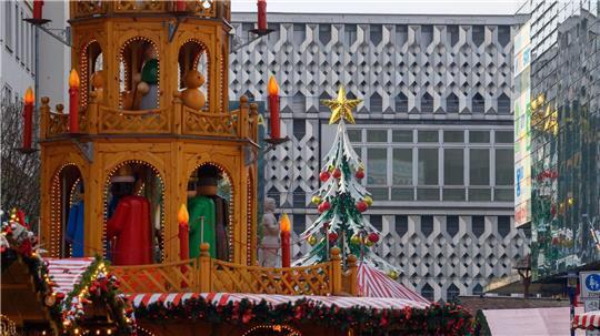 Der Magdeburger Weihnachtsmarkt ist noch bis zum 29. Dezember geöffnet. (Archivbild)