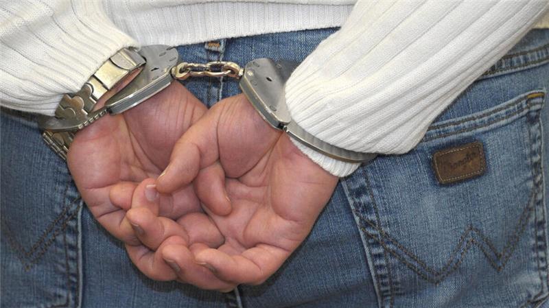 Notorischer Einbrecher: Stader Staatsanwaltschaft zieht Reißleine Der Mann ohne festen Wohnsitz wurde erneut festgenommen. Jetzt sitzt er in U-Haft.