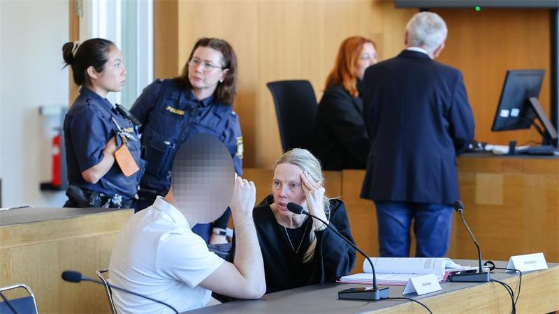 Der Mann soll die Taten in seinem Hafturlaub begangen haben. (Archivbild)