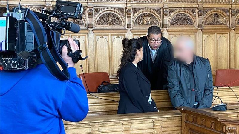 Der Mann tötete seinen Sohn und wurde in Bremen wegen Mordes verurteilt. Wegen Rechtsfehlern muss die Tat nun erneut verhandelt werden. (Archivbild)