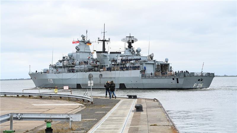 6,4 Milliarden Euro fließen in Bundeswehr in Niedersachsen Der Marinestützpunkt in Wilhelmshaven ist der größte Bundeswehrstandort in Deutschland. (Archivbild)