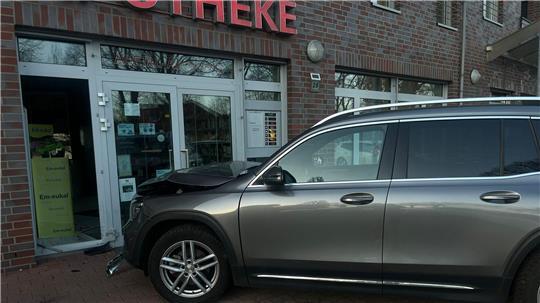 Der Mercedes alarmierte den Apotheker.