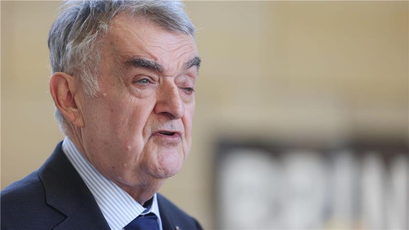 Reul: Messerangriff könnte islamistischen Hintergrund haben Der Minister gab im Landtags-Innenausschuss überraschende neue Details bekannt. (Archivbild)