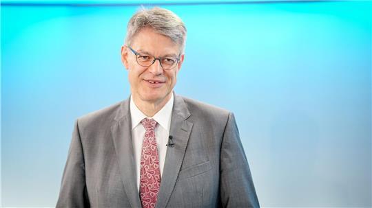 Der Minister will den Führerschein-Erwerb bezahlbarer machen