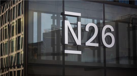 Der Mitbegründer der Digitalbank N26, Maximilian Tayenthal, zieht sich schneller aus dem operativen Geschäft zurück als erwartet. (Archivbild)