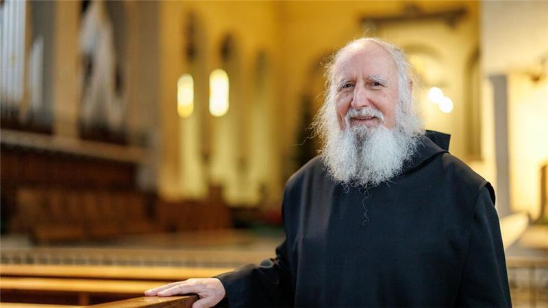 Der Mönch Anselm Grün Anfang Januar 2025 in der Abtei Münsterschwarzach.