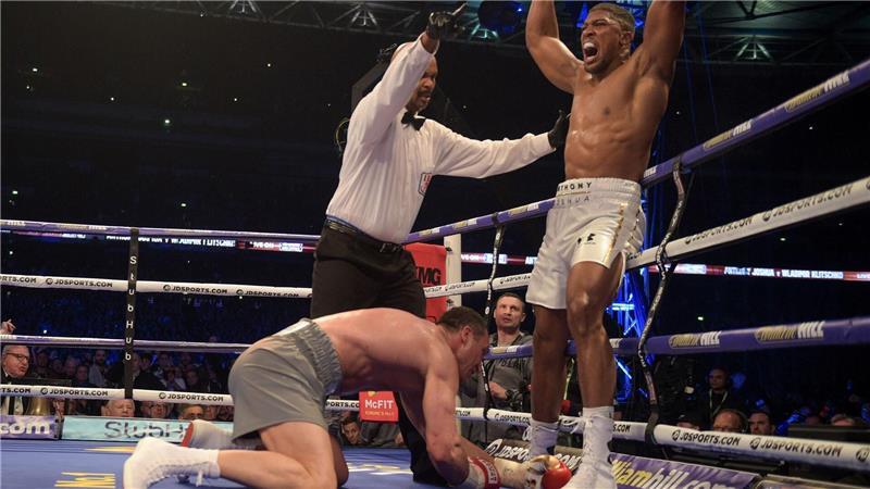 Der Moment des Triumphs für Joshua (r) im WM-Titelkampf gegen Klitschko. (Archivbild)
