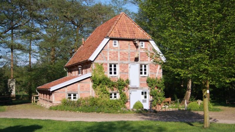 Mühlenverein De Möhl lädt ein: Mühlenfest in Alfstedt-Bredemehe Der Mühlenverein De Möhl lädt zum Fest an und in der Mühle an der Mehe ein.