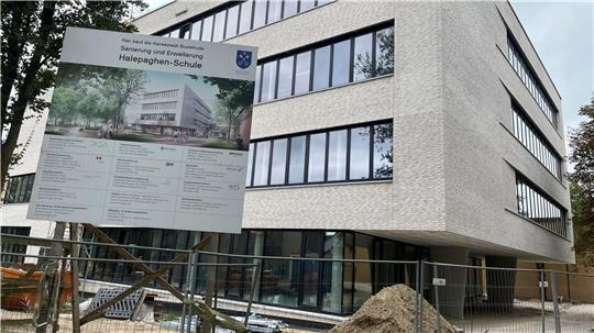 Der Neubau an der Halepaghen-Schule in Buxtehude sollte in den Herbstferien bezogen werden. Das wurde kurzfristig abgesagt.