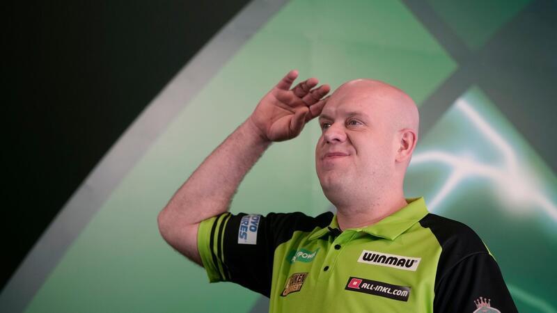 Der Niederländer Michael van Gerwen beim zum Viertelfinalspiel im Ally Pally in London.