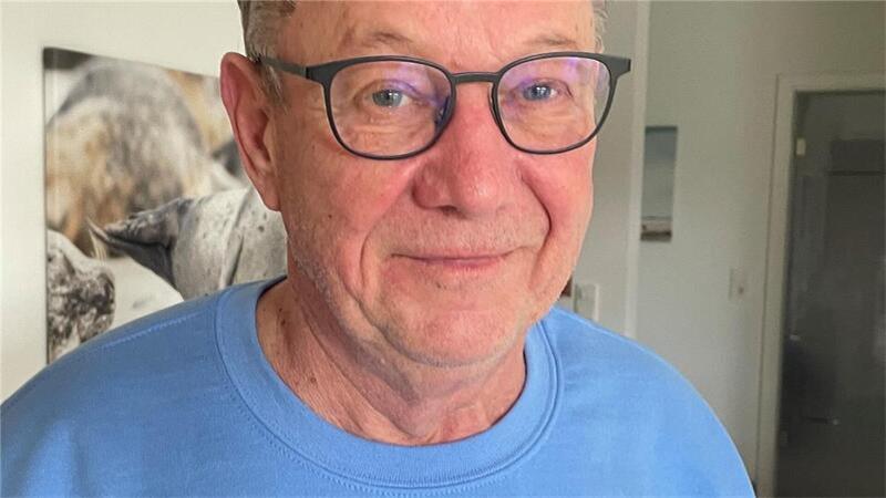 Soll es für uns leichter werden, Sterbehilfe in Anspruch zu nehmen? Der Nordenhamer Allgemeinmediziner Dr. Peter Schmidt hat in seiner Praxis schon oft mit Patienten über das Sterben gesprochen. Foto: Krabbenhoeft