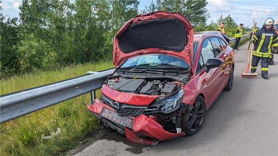 Der Opel Astra ist nicht mehr fahrbereit.