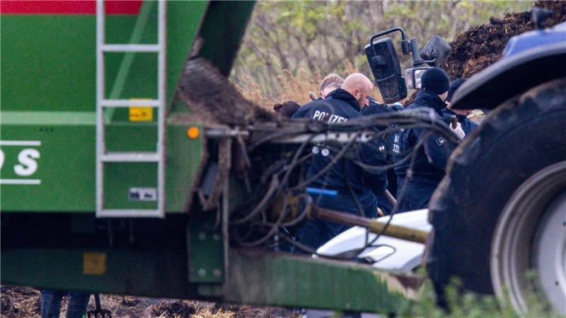 Nach Tod von Fabian Polizeiaktion südlich von Güstrow Der Ort der Polizeiaktion liegt rund 13 Kilometer mit dem Auto entfernt von dem Ort, an dem Fabian gefunden wurde.